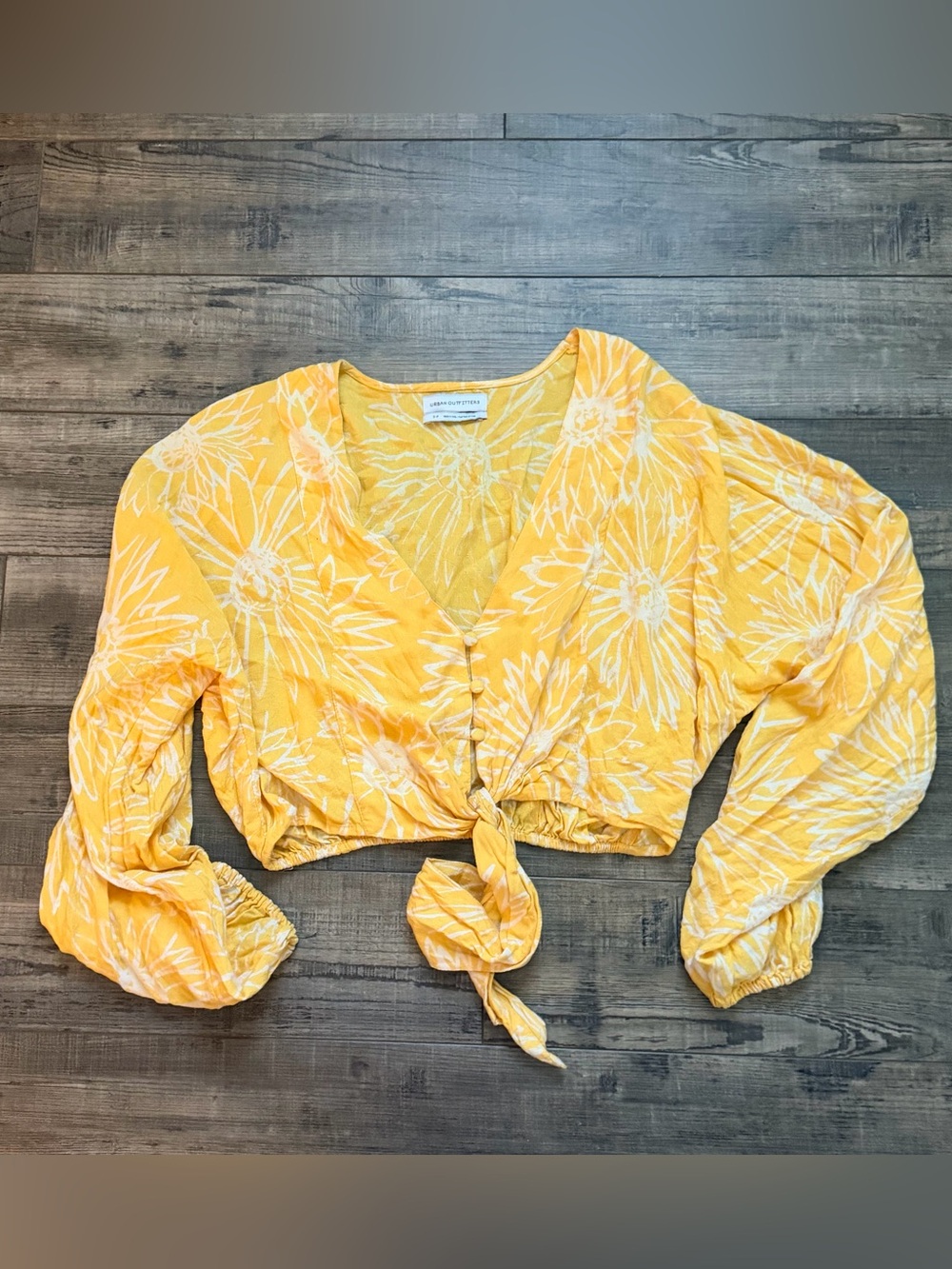 Urban outfitters  Yellow Floral Tie-Front Crop Blouse
